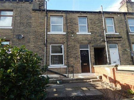 2 Bed - Clement Street, Birkby, Huddersfield, West Yorkshire - Photo 2