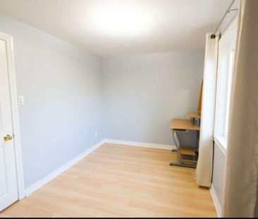 For Lease - 120 Town House Crescent, Brampton, Ontario - Photo 5