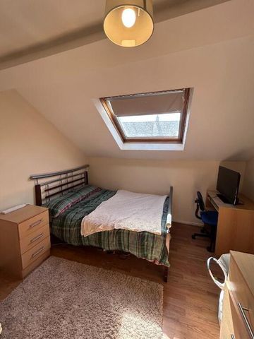 Unit 2, 124 Fitzroy Avenue, Belfast, BT7 1HU - Photo 4