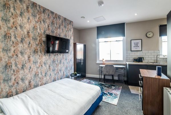 Studio to rent - Photo 1