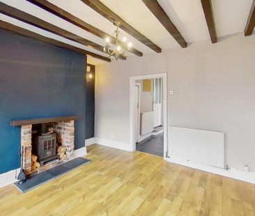 2 bedroom terraced house to rent - Photo 4