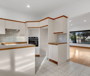 Beautiful 3 bedroom family home - Photo 5