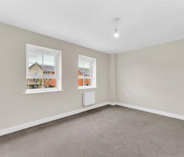 3 bedroom semi-detached house to rent - Photo 2