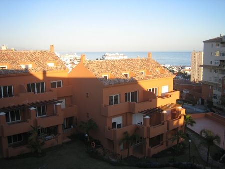 Atico en alquiler en Estepona - Photo 5