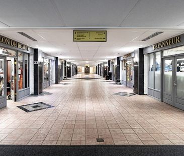 1 Place De La Belle-Rive, Laval, QC - Photo 2