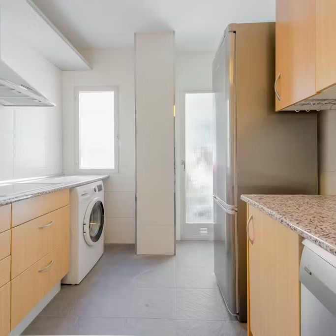 Calle de Téllez, Madrid, Community of Madrid 28007 - Photo 1