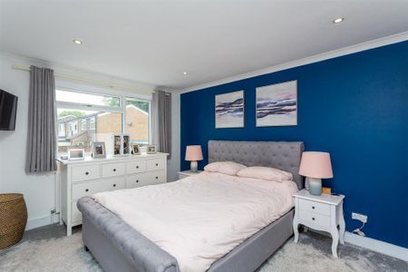 3 bedroom terraced house to rent - Photo 5