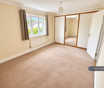2 bedroom semi-detached house to rent - Photo 4