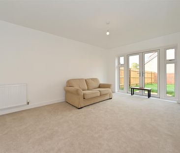 Steeple Chase Way, Fontwell, BN18 0XZ - Photo 5