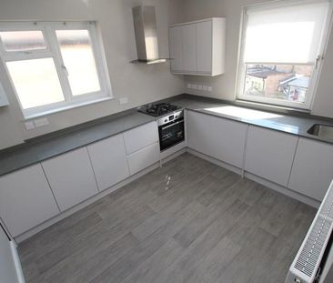 2 bedroom maisonette to rent - Photo 5