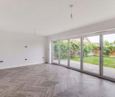 3 bedroom detached house to rent - Photo 3