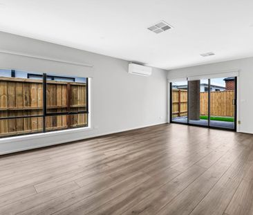 Modern Family Living in a Convenient Sunbury Location - Photo 5