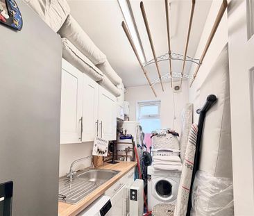 4 bedroom detached house to rent - Photo 6