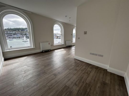 South Embankment, Dartmouth - Photo 1