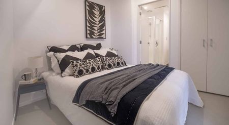 14th Floor - Furnished Central City Apartment - Photo 3