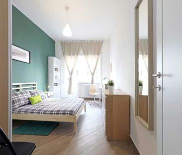 Via Antonino Lo Surdo, Rome, Lazio 00146 - Foto 3