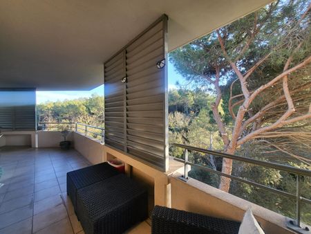 LOCATION T3/4 avec terrasse et piscine - La Bouverie, - Photo 4