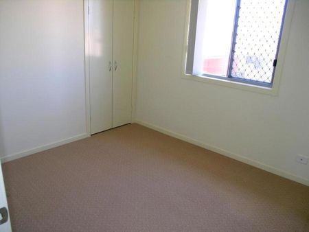 6/11 Pembroke Street, 4152, Carina Qld - Photo 3