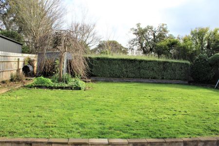 RENOVATED COSY HOME ON LARGE BLOCK - Photo 4