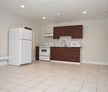 For Lease - 3430 LAKE SHORE Boulevard Unit# #3, Toronto, Ontario - Photo 6