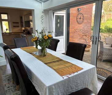 3 bedroom detached house to rent - Photo 4