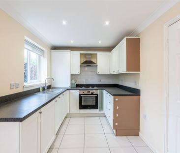 3 bed detached house to rent in Prendwick Avenue, Great Park, NE13 - Photo 6