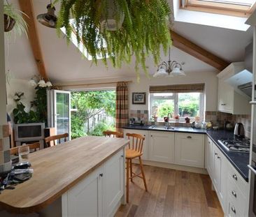 3 bedroom semi-detached house to rent - Photo 3
