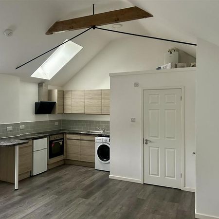 Studio to rent - Photo 3