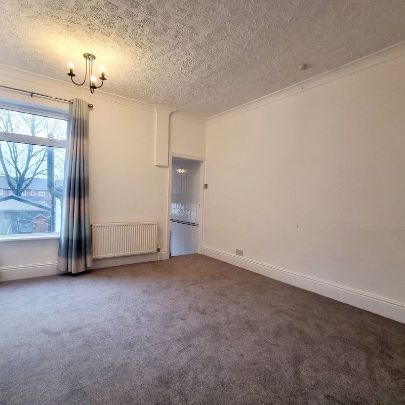 North Parade - Photo 1