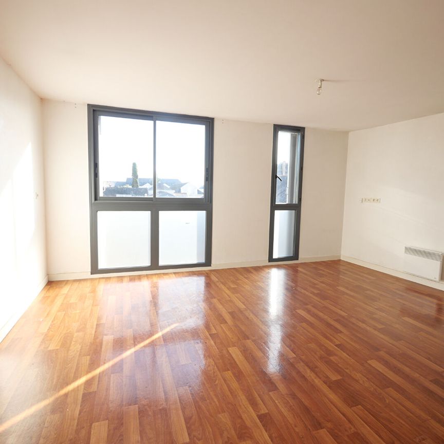 Location Appartement 3 pièces 69m² - Photo 1
