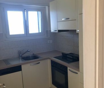 Large 2.5-room apartment - Photo 5