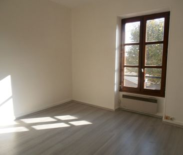 Location Appartement 1 pièce 22m² TAIN L HERMITAGE 26600 - Photo 2