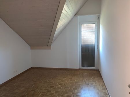 BEL APPARTEMENT DANS QUARTIER CALME AVEC BALCON - Foto 2
