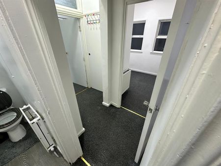 2 Beds - Apartment - - Photo 5