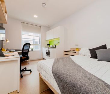 Standard Studio - Photo 3