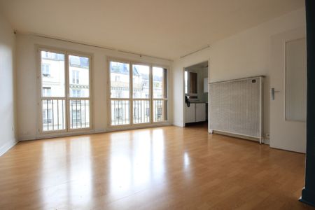 Appartement a louer Paris - Loyer €929/mois charges comprises ** - Photo 2