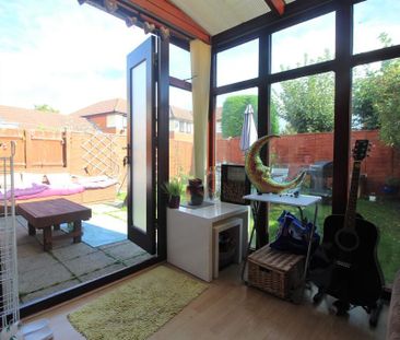 3 bedroom link detached house to rent - Photo 1