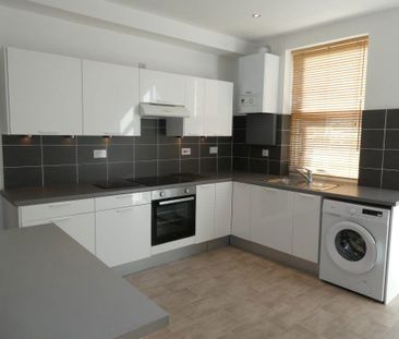 3 bedroom terraced house to rent - Photo 6