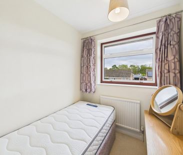 3 bedroom semi-detached house to rent - Photo 6