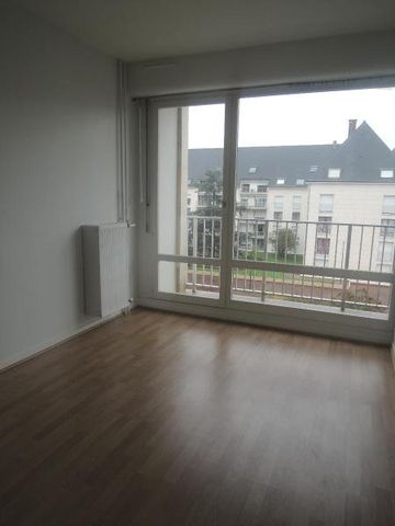 Location appartement 5 pièces 97.64 m2 à Tours - Photo 2