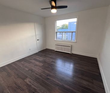 For Lease - 3351 Lake Shore Boulevard Unit# 1, Toronto, Ontario - Photo 3