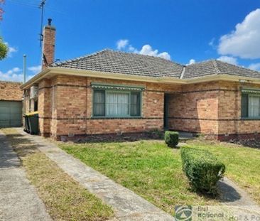 5 Edgoose Avenue, Mont Albert North - Photo 4