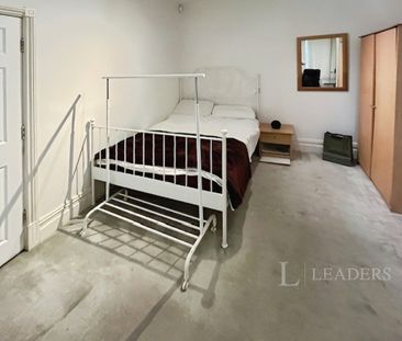 Kingswood road, Manchester, M14 - Photo 2