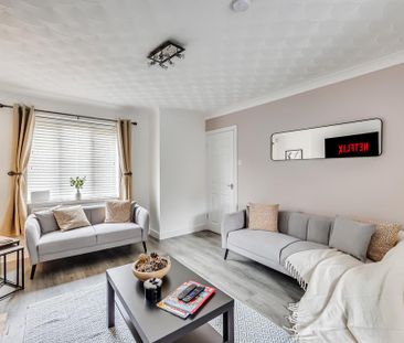 4 bedroom detached house to rent - Photo 5