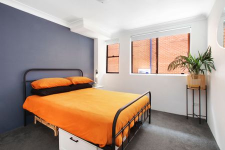 Renovated, split level, lifestyle apartment - Photo 4