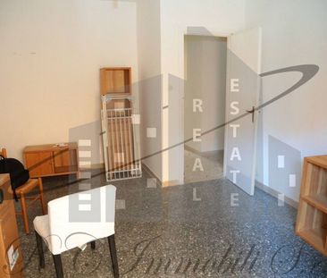 Bilocale quarto piano, Cinecittà, Roma - Foto 1