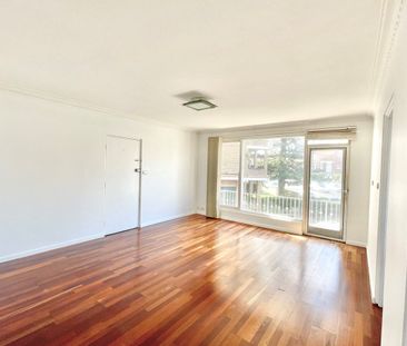 Sunny & Central - Photo 1