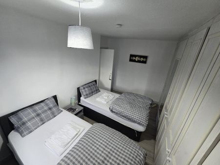 3 Bed Semi-Detached House, Folkestone Road West, M11 - Photo 2