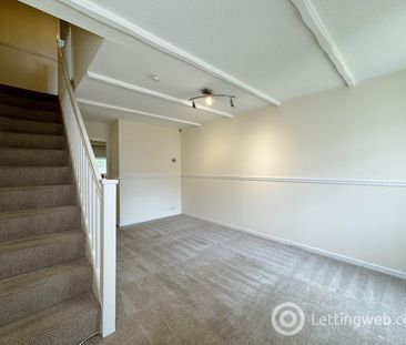 2 Bedroom Terraced to Rent - Photo 3