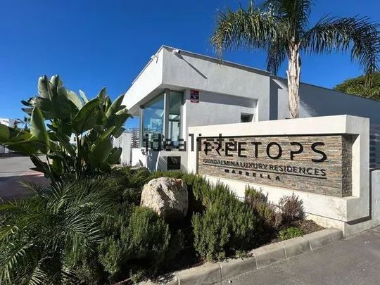 Alquiler de casa o chalet independiente en Arrabal Urpsp5, 3 s - Photo 1